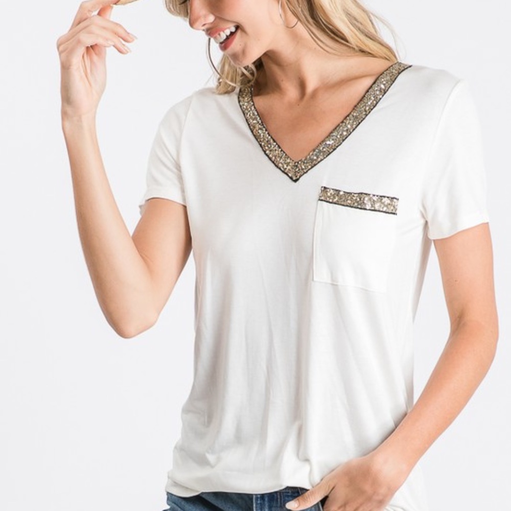 GLITTERY V-NECK POCKET TOP